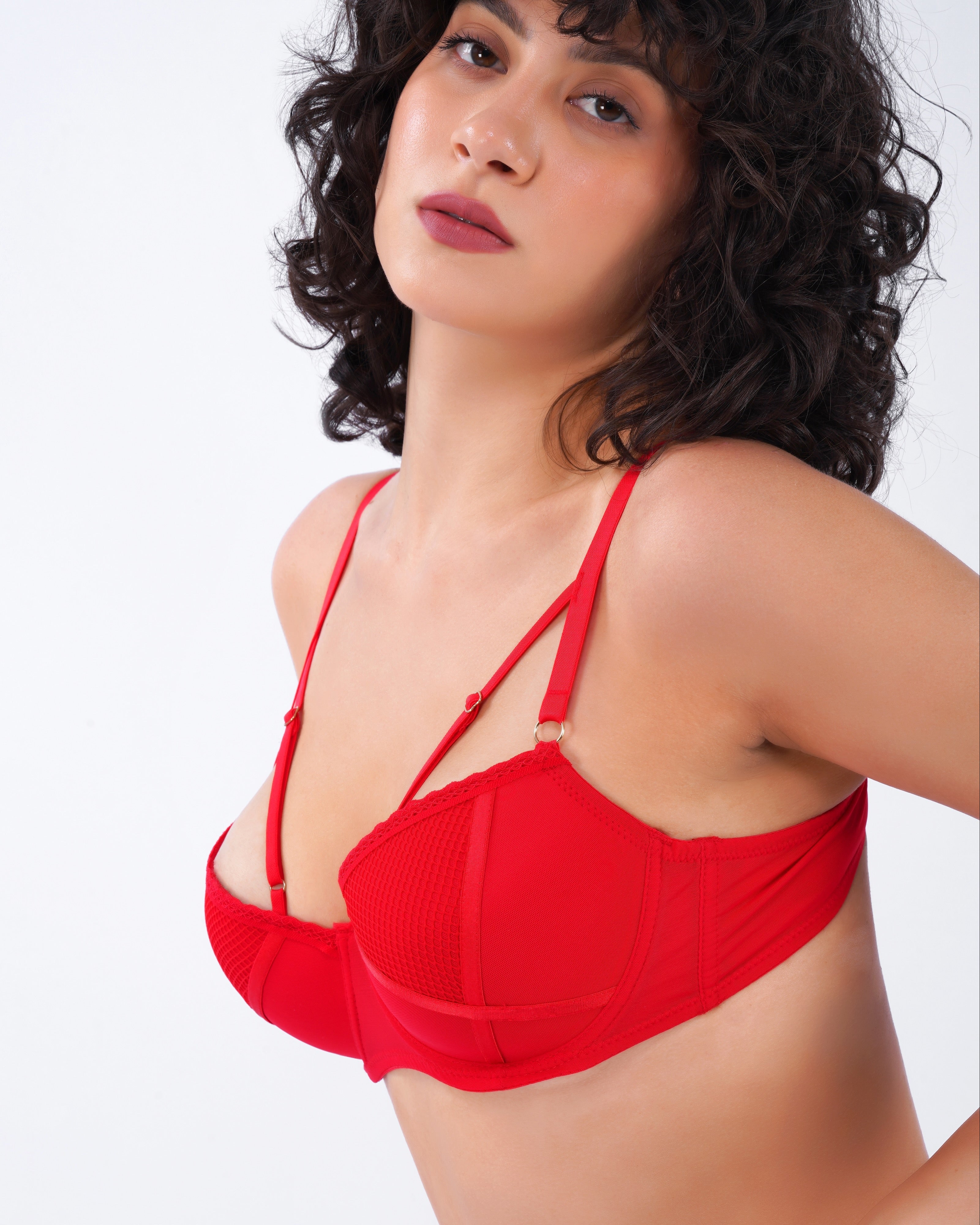 ALICE | Red Lace Lingerie Set