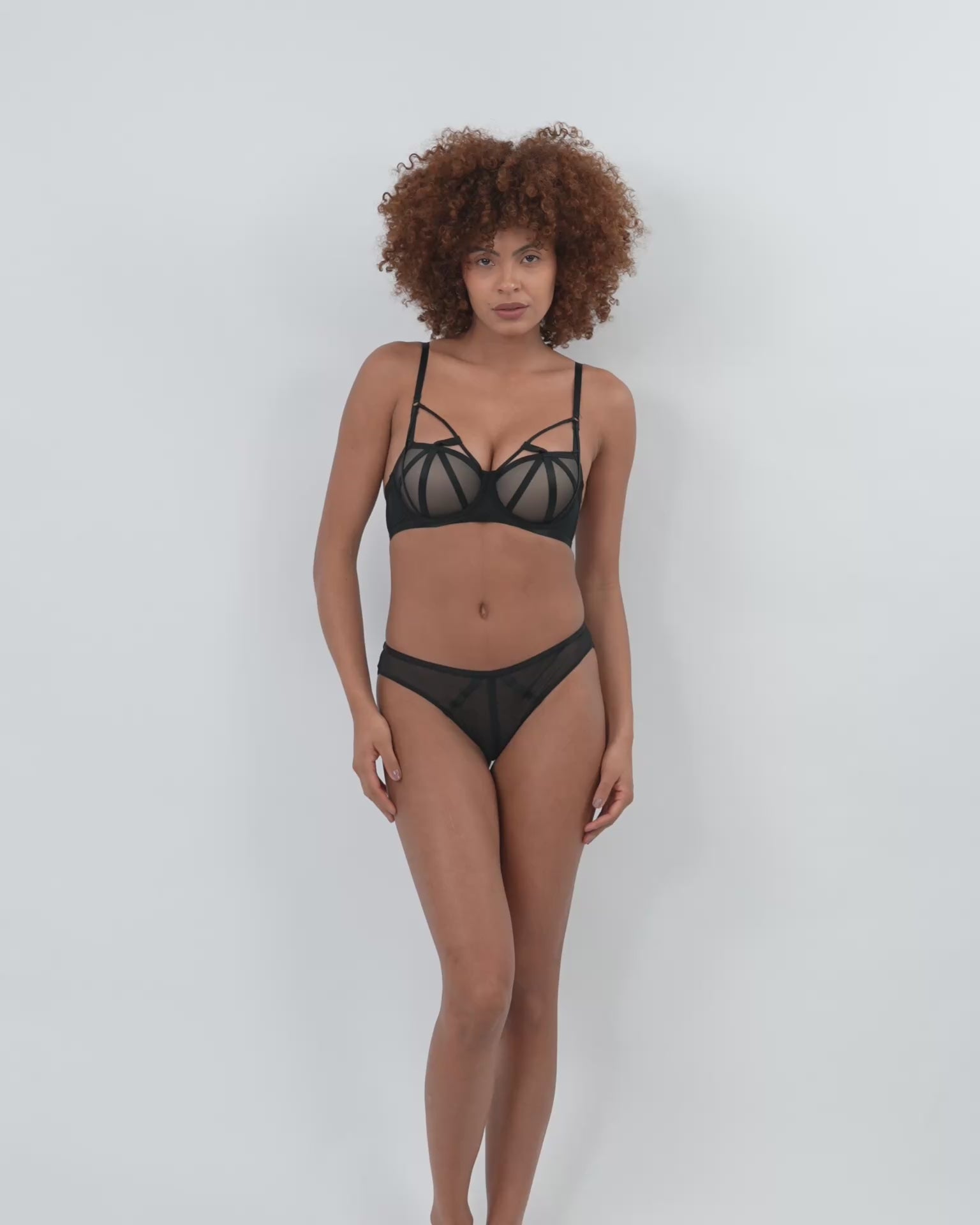 AMY | Black Lace Lingerie Set
